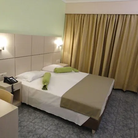 Imperial Hotel 2*