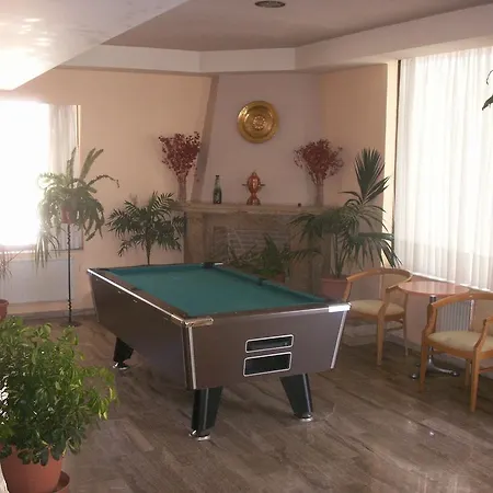 Imperial Hotel 2*